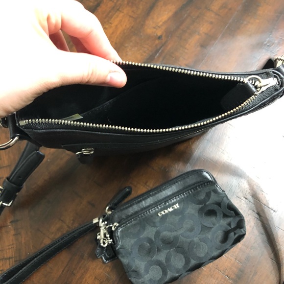 Coach crossbody bag and wristlet/wallet - Picture 4 of 5